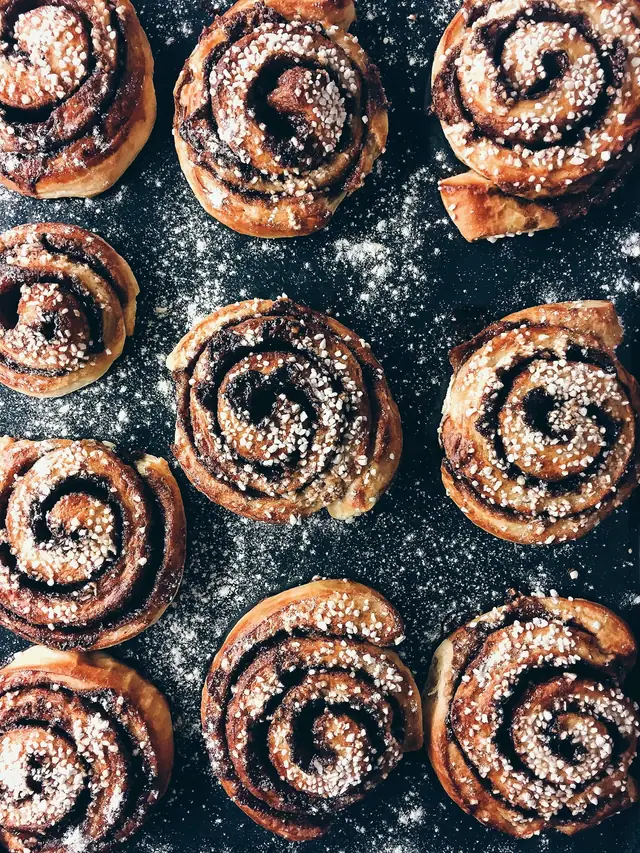 Cinnamon Knot